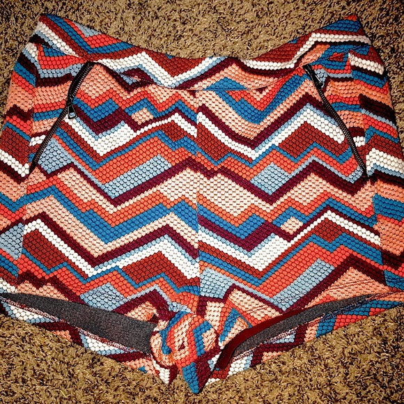 Free People Pants - Vintage Free People textured orange and blue zigzag shorts. Size 12